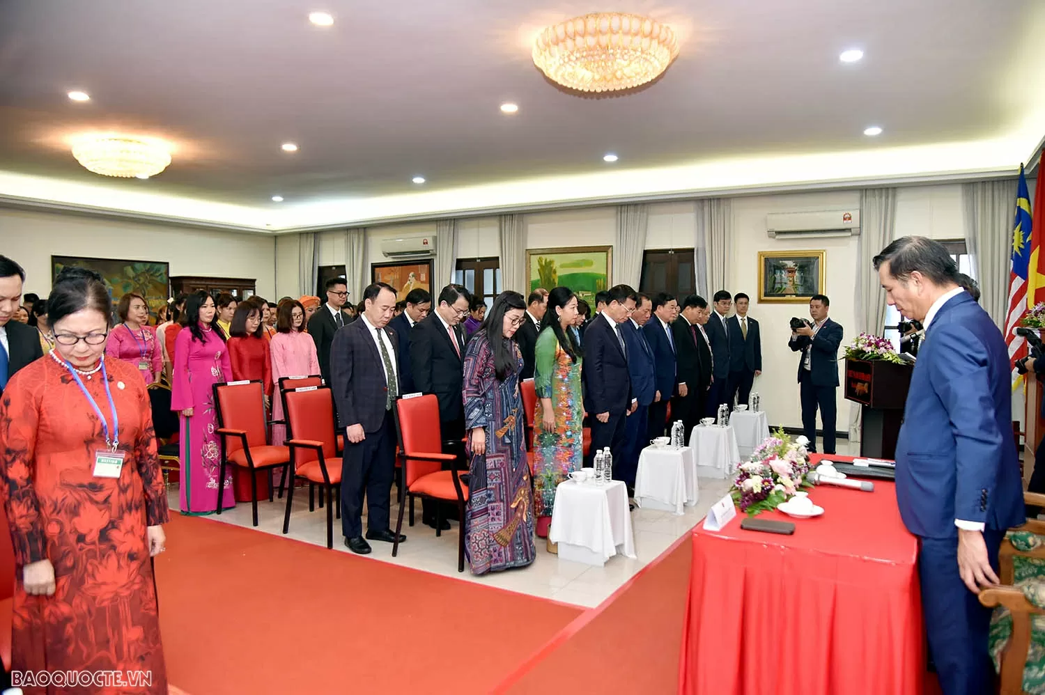 Thủ tướng Phạm Minh Chính: Kiều bào là cầu nối vững chắc trong quan hệ hữu nghị Việt Nam-Maysia Thủ tướng Phạm Minh Chính: Kiều bào là cầu nối vững chắc trong quan hệ hữu nghị Việt Nam-Maysia