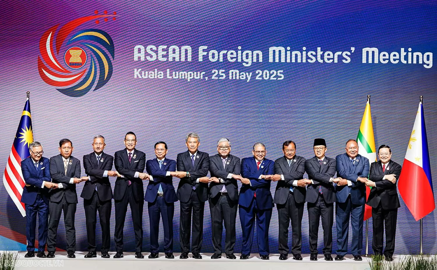 Xây dựng Cộng đồng ASEAN đoàn kết, thống nhất tiếp tục là dòng chảy chính của hợp tác khu vực