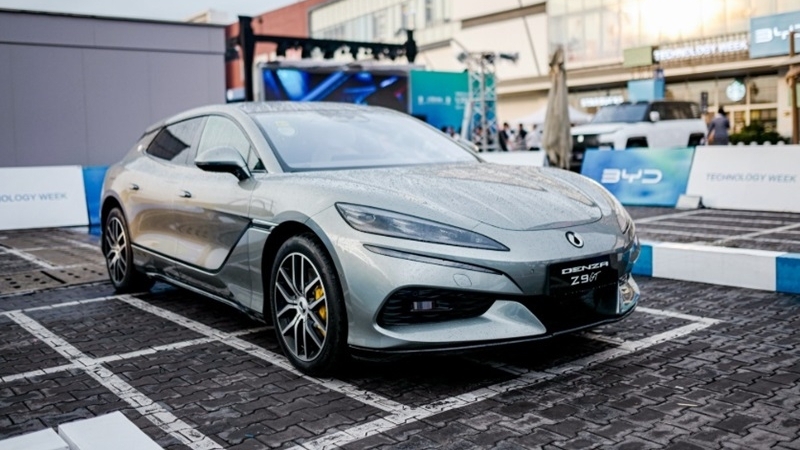 Siêu xe điện BYD Denza Z9GT bất ngờ xuất hiện tại Việt Nam