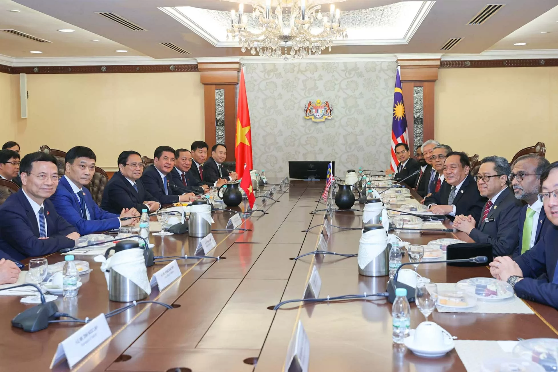 Thủ tướng Chính phủ Phạm Minh Chính hội kiến với Chủ tịch Thượng viện Malaysia Cơ hội để Việt Nam-Malaysia thúc đẩy triển khai thực chất, hiệu quả quan hệ Đối tác chiến lược toàn diện