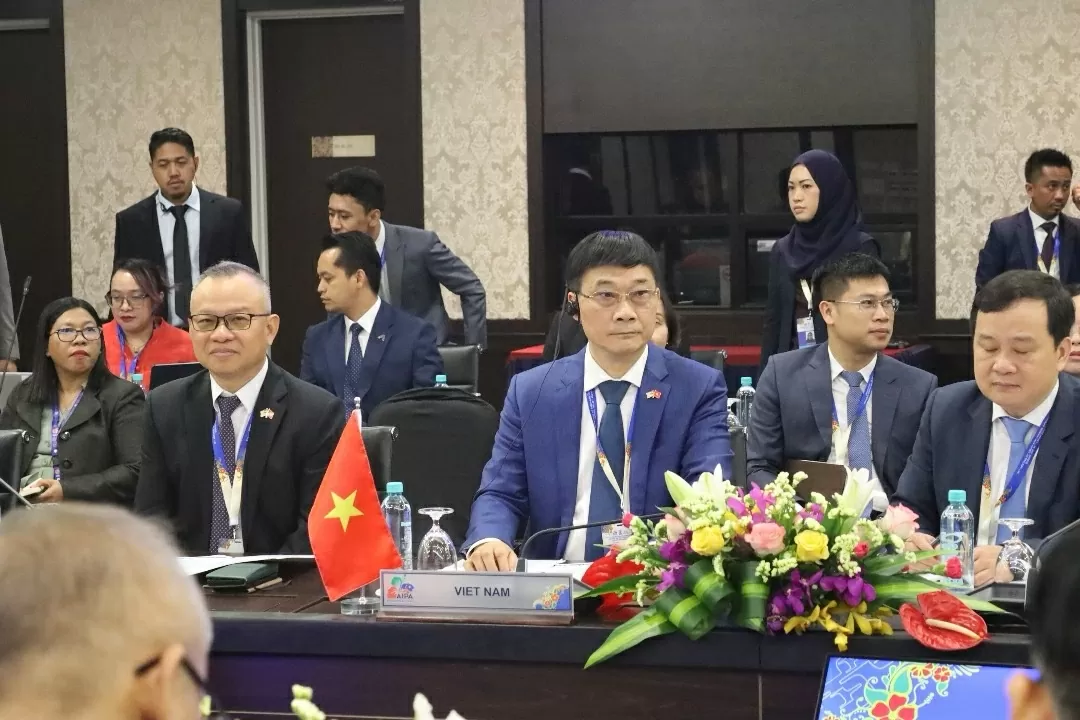 Phó Chủ tịch Quốc hội Vũ Hồng Thanh dự Phiên trù bị cho cuộc gặp các nhà lãnh đạo ASEAN-AIPA Phó Chủ tịch Quốc hội Vũ Hồng Thanh dự Phiên họp trù bị cho cuộc gặp các nhà lãnh đạo ASEAN-AIPA