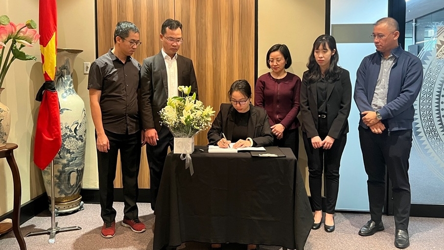 tong lanh su quan viet nam tai perth to chuc vieng nguyen chu tich nuoc tran duc luong