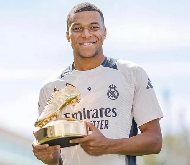 Kylian Mbappe là chủ nhân giải thưởng Chiếc giày vàng châu Âu 2024/25 Kylian Mbappe là chủ nhân giải thưởng Chiếc giày vàng châu Âu 2024/25