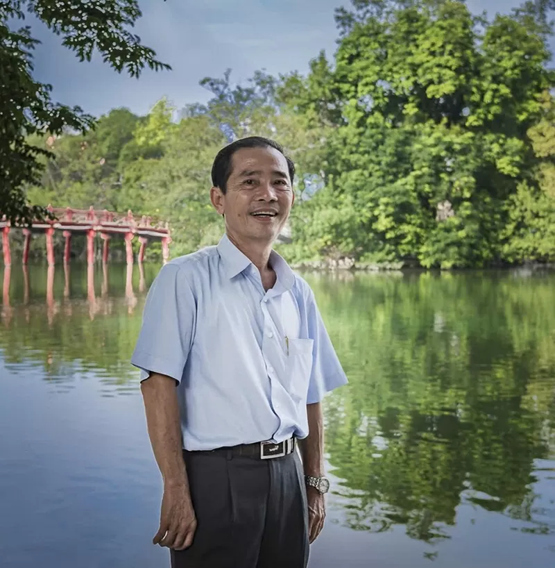 Hơn 30 năm lập nghiệp, doanh nhân Trần Văn Cường chia sẻ: chọn đúng hướng, kiên trì kế hoạch và học từ thất bại là chìa khóa thành công trên thương trường – nơi bản lĩnh và trái tim cùng song hành. Hơn 30 năm lập nghiệp, doanh nhân Trần Văn Cường chia sẻ: chọn đúng hướng, kiên trì kế hoạch và học từ thất bại là chìa khóa thành công trên thương trường – nơi bản lĩnh và trái tim cùng song hành.