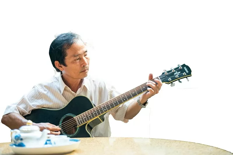 Chiến trường rèn bản lĩnh thép, thơ ca và âm nhạc nuôi dưỡng tâm hồn – doanh nhân Trần Văn Cường, người lính với trái tim lãng mạn và tinh tế.