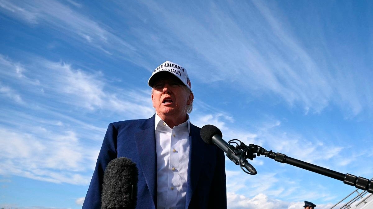 tong thong my donald trump khong hai long voi ca hai nha lanh dao nga va ukraine can nhac trung phat moscow sau cuoc tan cong uav quy mo lon