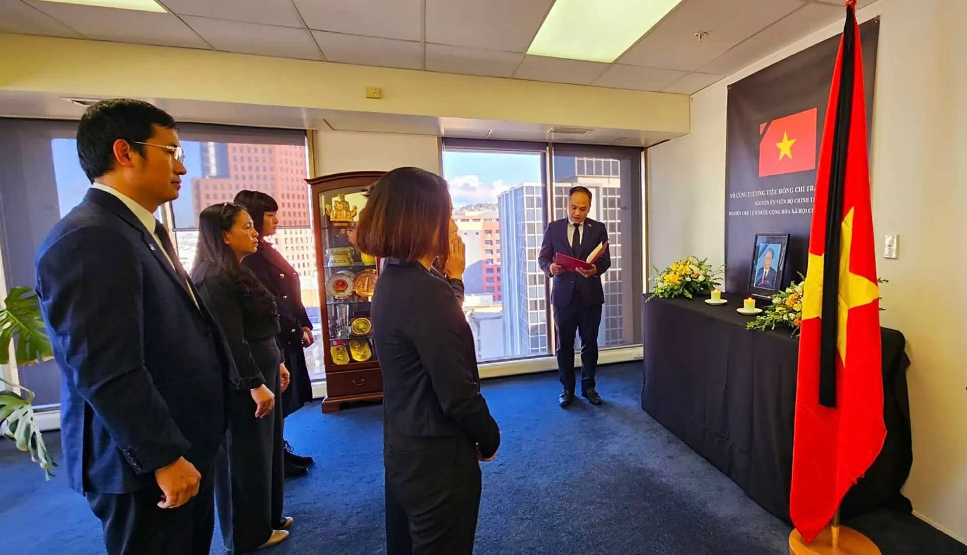 Lễ viếng và ghi sổ tang tưởng niệm nguyên Chủ tịch nước Trần Đức Lương tại New Zealand