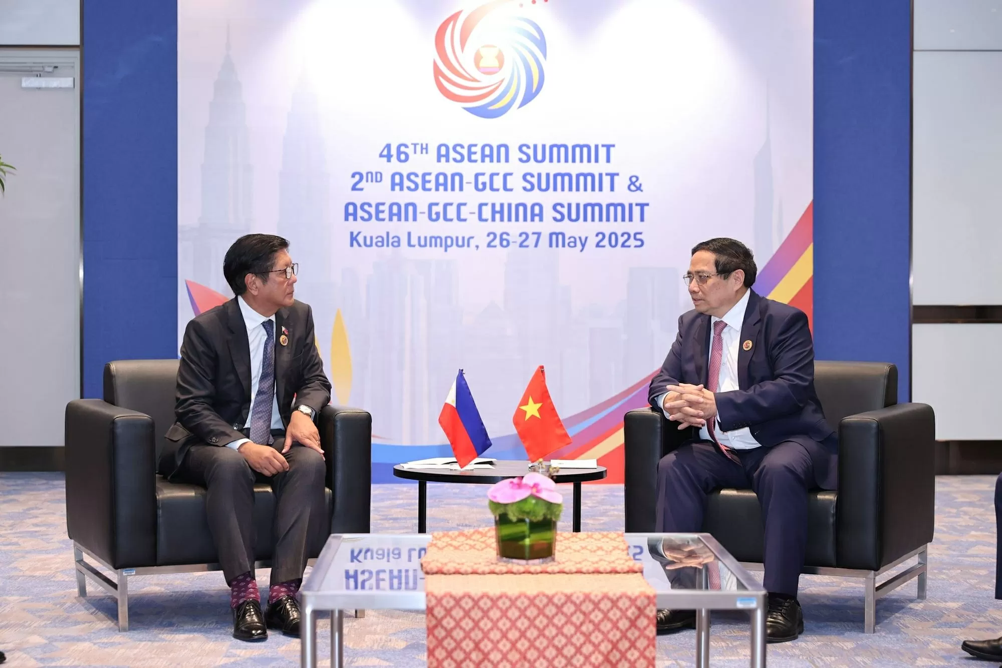 Thủ tướng Phạm Minh Chính gặp Tổng thống Philippines