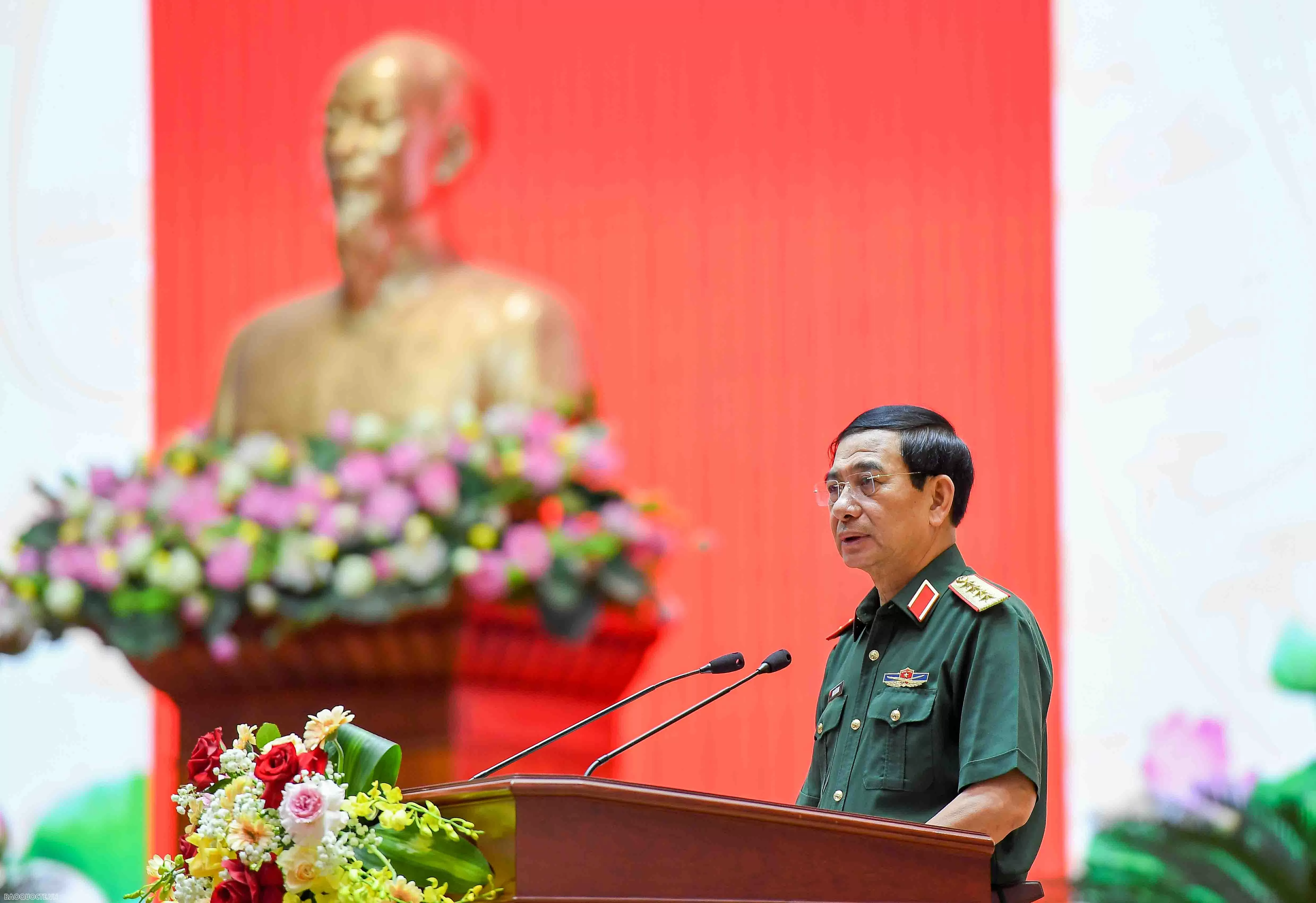 Bộ Quốc phòng có hơn 400 nghìn ý kiến góp ý về dự thảo Nghị quyết sửa đổi, bổ sung một số điều của Hiến pháp năm 2013 Bộ Quốc phòng có hơn 400 nghìn ý kiến góp ý về dự thảo Nghị quyết sửa đổi, bổ sung một số điều của Hiến pháp năm 2013
