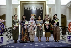 Phu nhân Thủ tướng Việt Nam Lê Thị Bich Trân dự chương trình Phu nhân Hội nghị cấp cao ASEAN lần thứ 46