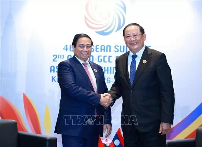 Thủ tướng Phạm Minh Chính gặp Thủ tướng Lào: Phối hợp chặt chẽ, triển khai hiệu quả các thỏa thuận cấp cao giữa hai nước