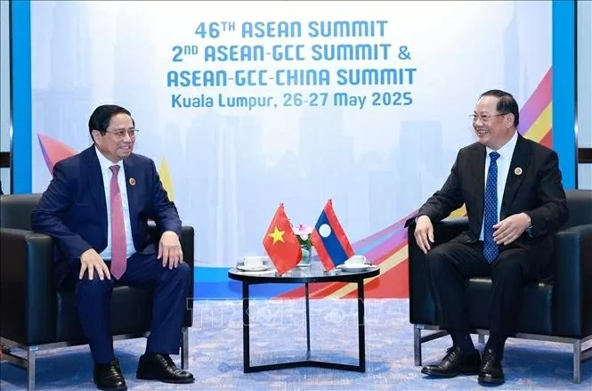 Thủ tướng Phạm Minh Chính gặp Thủ tướng Lào: Phối hợp chặt chẽ, triển khai hiệu quả các thỏa thuận cấp cao giữa hai nước