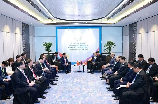 Thủ tướng Phạm Minh Chính gặp Thủ tướng Lào: Phối hợp chặt chẽ, triển khai hiệu quả các thỏa thuận cấp cao giữa hai nước Thủ tướng Phạm Minh Chính gặp Thủ tướng Lào: Phối hợp chặt chẽ, triển khai hiệu quả các thỏa thuận cấp cao giữa hai nước