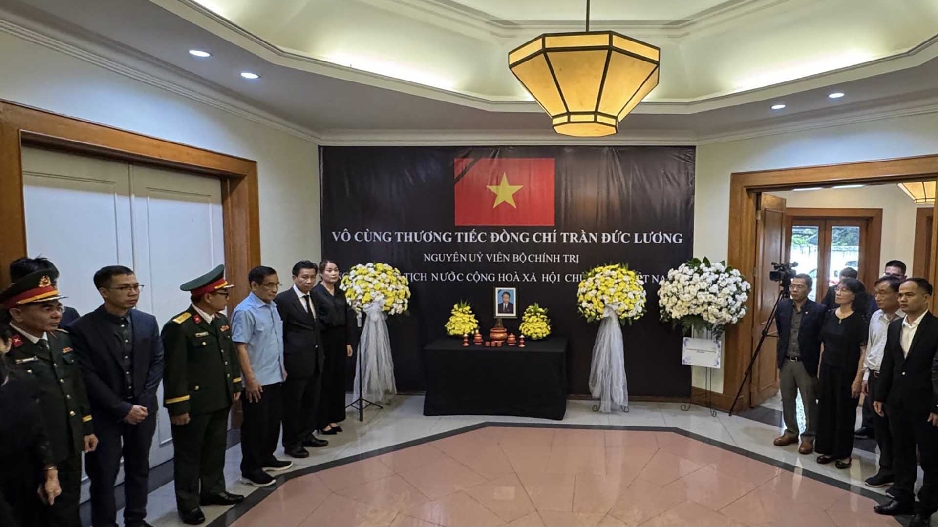 le vieng nguyen chu tich nuoc tran duc luong tai indonesia