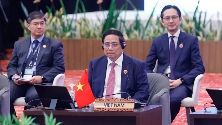 thu tuong pham minh chinh cung lanh dao asean doi thoai voi thanh nien va doanh nghiep chung tay vun dap cong dong asean bao trum va ben vung