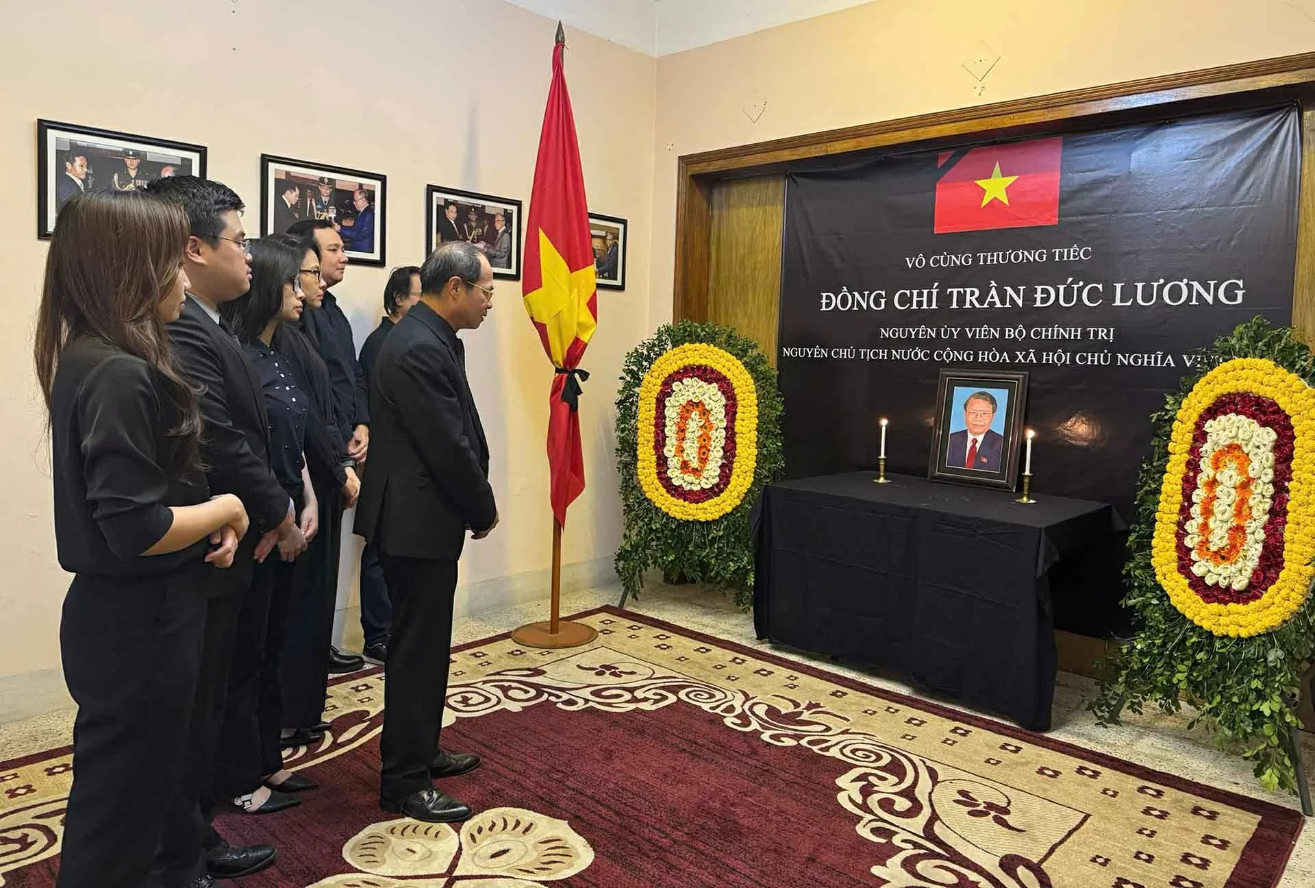 Lễ viếng nguyên Chủ tịch nước Trần Đức Lương tại Bangladesh và Brazil