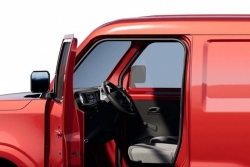 VinFast hé lộ nội thất mẫu xe tải điện EC Van