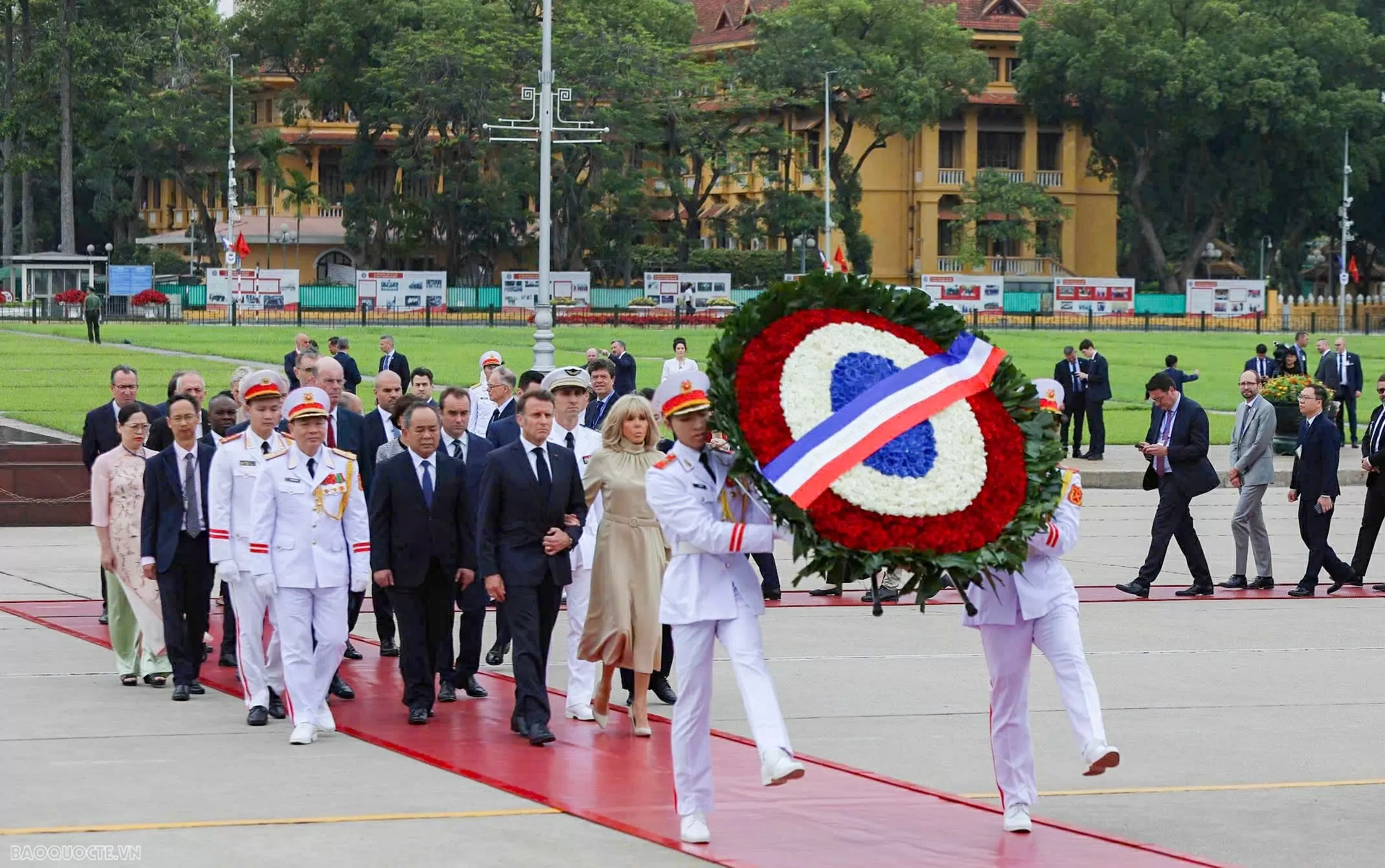 Tổng thống Pháp Emmanuel Macron và Phu nhân đã làm gì tại Việt Nam?
