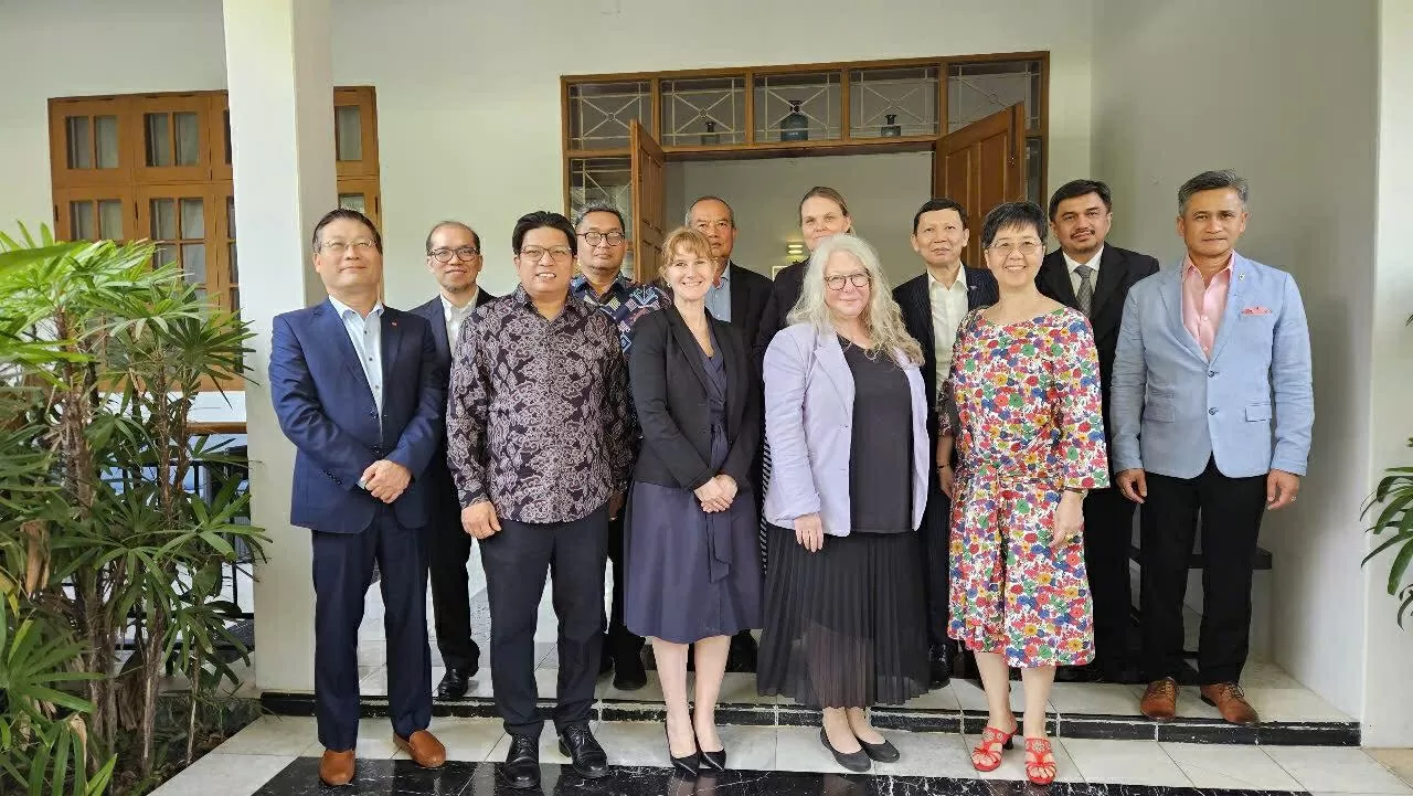 Đại sứ Lý Quốc Tuấn: Duy trì tình hữu nghị, nhìn hướng về tương lai cho quan hệ Việt Nam-Myanmar Đại sứ Lý Quốc Tuấn: Duy trì tình hữu nghị, nhìn hướng về tương lai cho quan hệ Việt Nam-Myanmar