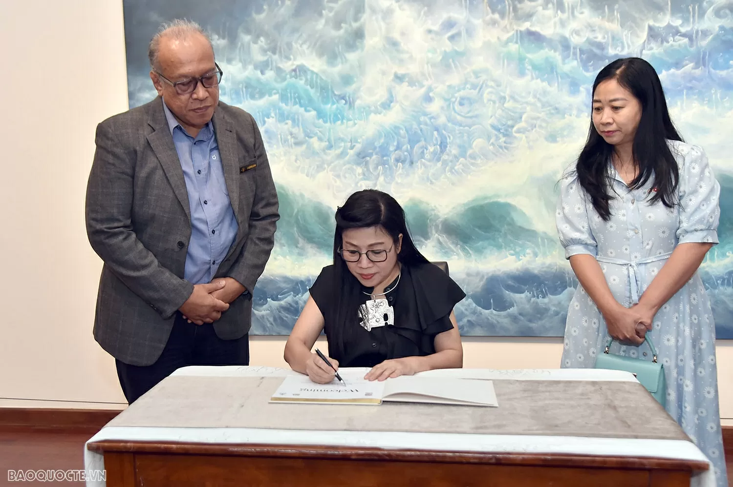 Phu nhân Thủ tướng Lê Thị Bích Trân thăm Bảo tàng Mỹ thuật Quốc gia Malaysia Phu nhân Thủ tướng Phạm Minh Chính thăm Bảo tàng Mỹ thuật quốc gia Malaysia