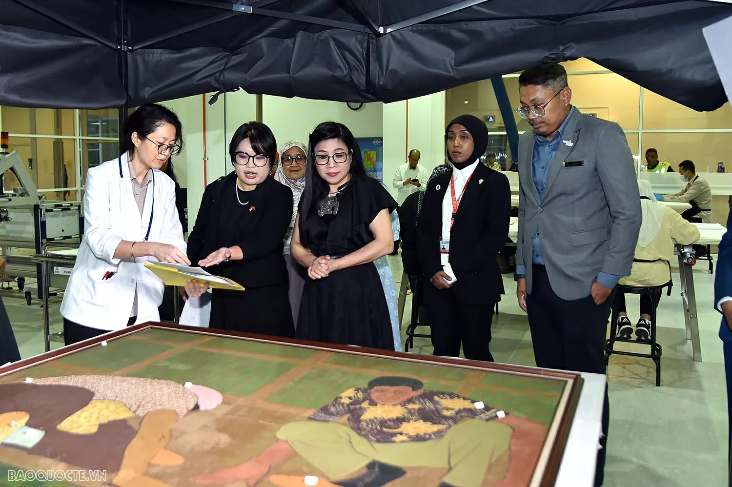 Phu nhân Thủ tướng Phạm Minh Chính thăm Bảo tàng Mỹ thuật quốc gia Malaysia