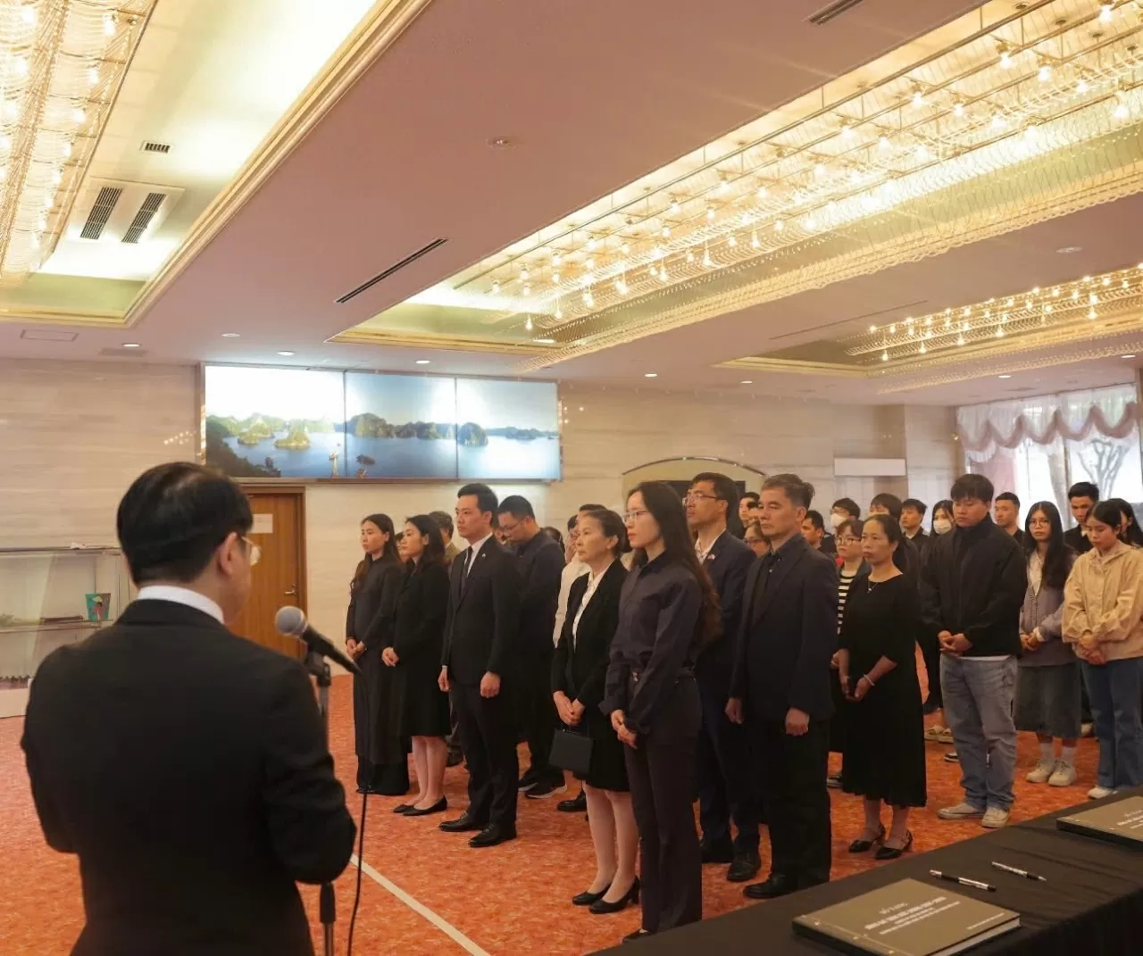 Tổng Lãnh sự quán Việt Nam tại Osaka tổ chức Lễ viếng nguyên Chủ tịch nước Trần Đức Lương