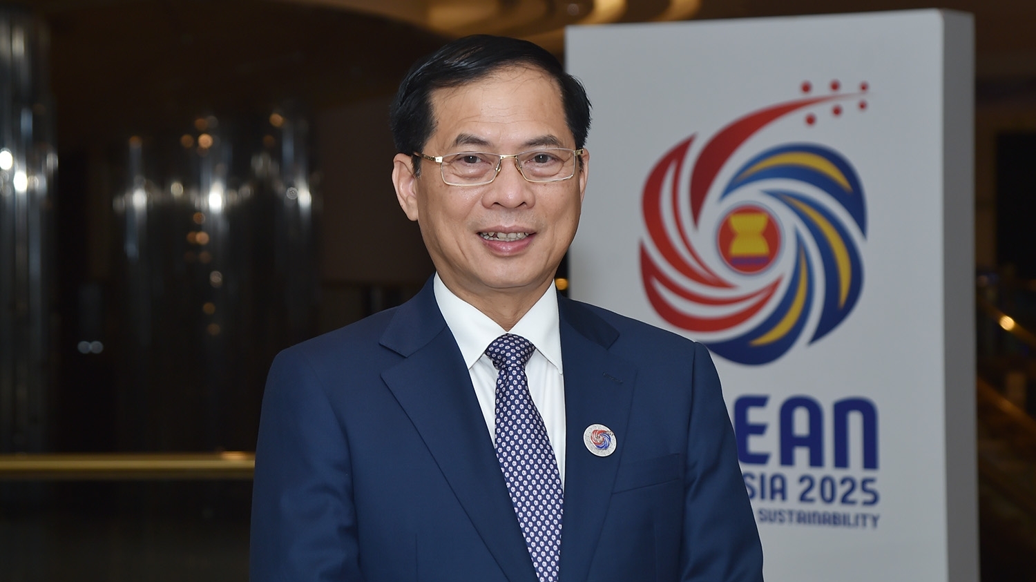 pho thu tuong bo truong bui thanh son tra loi phong van ve ket qua chuyen cong tac cua thu tuong chinh phu pham minh chinh toi malaysia