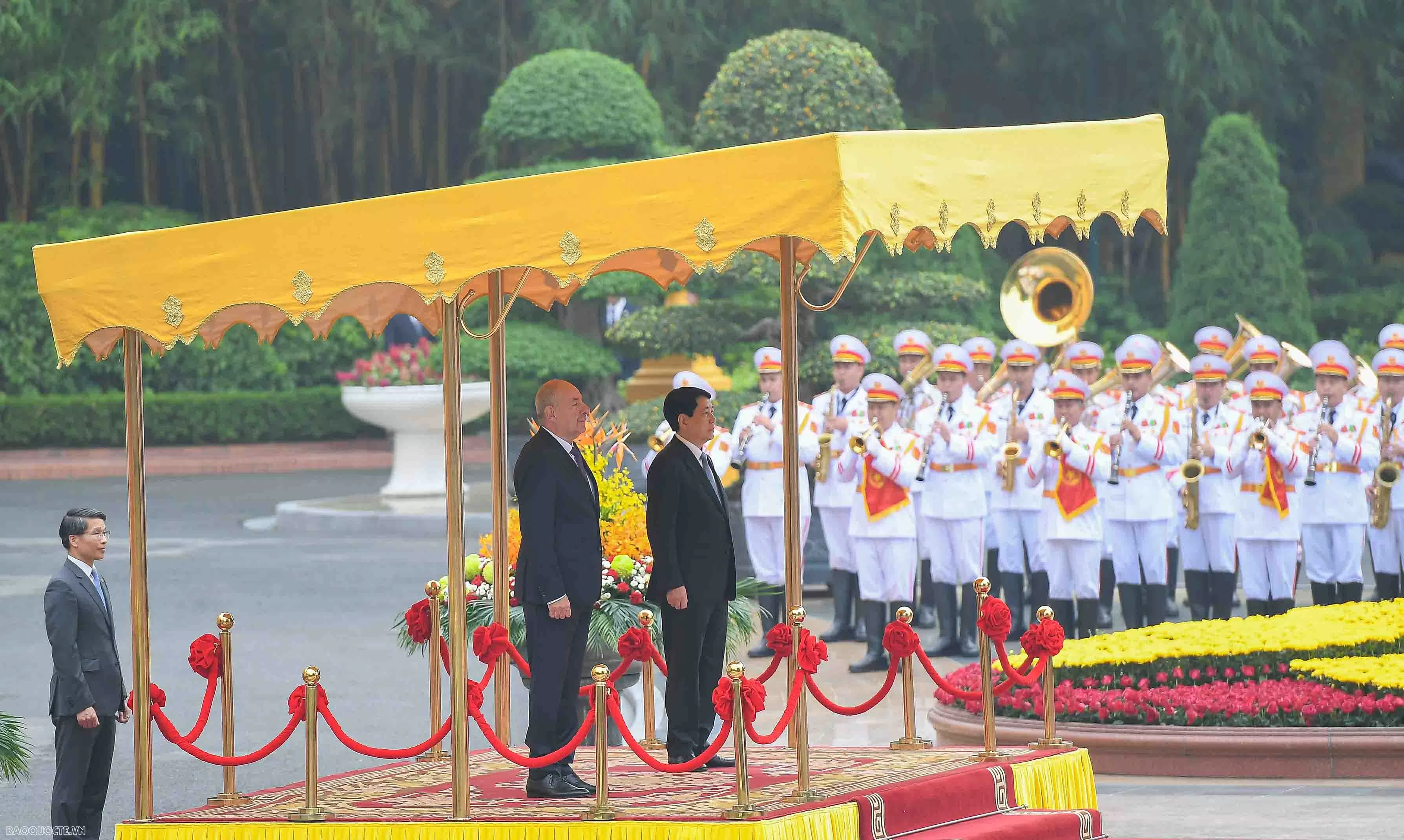 Chủ tịch nước Lương Cường và Phu nhân đón Tổng thống Hungary và Phu nhân