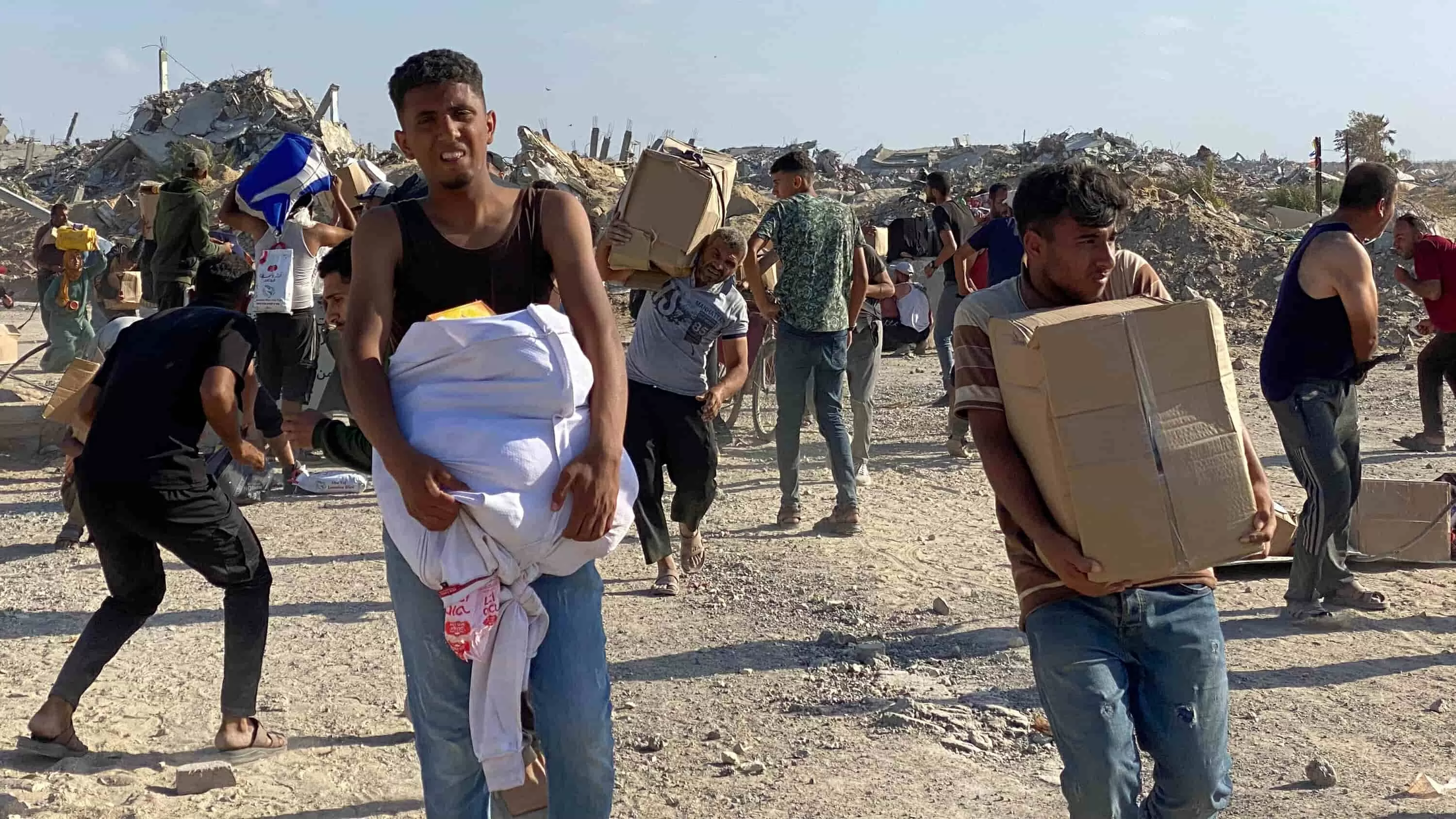 Xung đột Dải Gaza: Israel nhận viện trợ vũ khí kỷ lục từ Mỹ, Hamas kêu gọi biểu tình toàn cầu, LHQ lo lắng về tình hình cứu trợ nhân đạo Xung đột Dải Gaza: Israel nhận viện trợ vũ khí kỷ lục từ Mỹ, Hamas kêu gọi biểu tình toàn cầu, LHQ lo lắng về tình hình cứu trợ nhân đạo