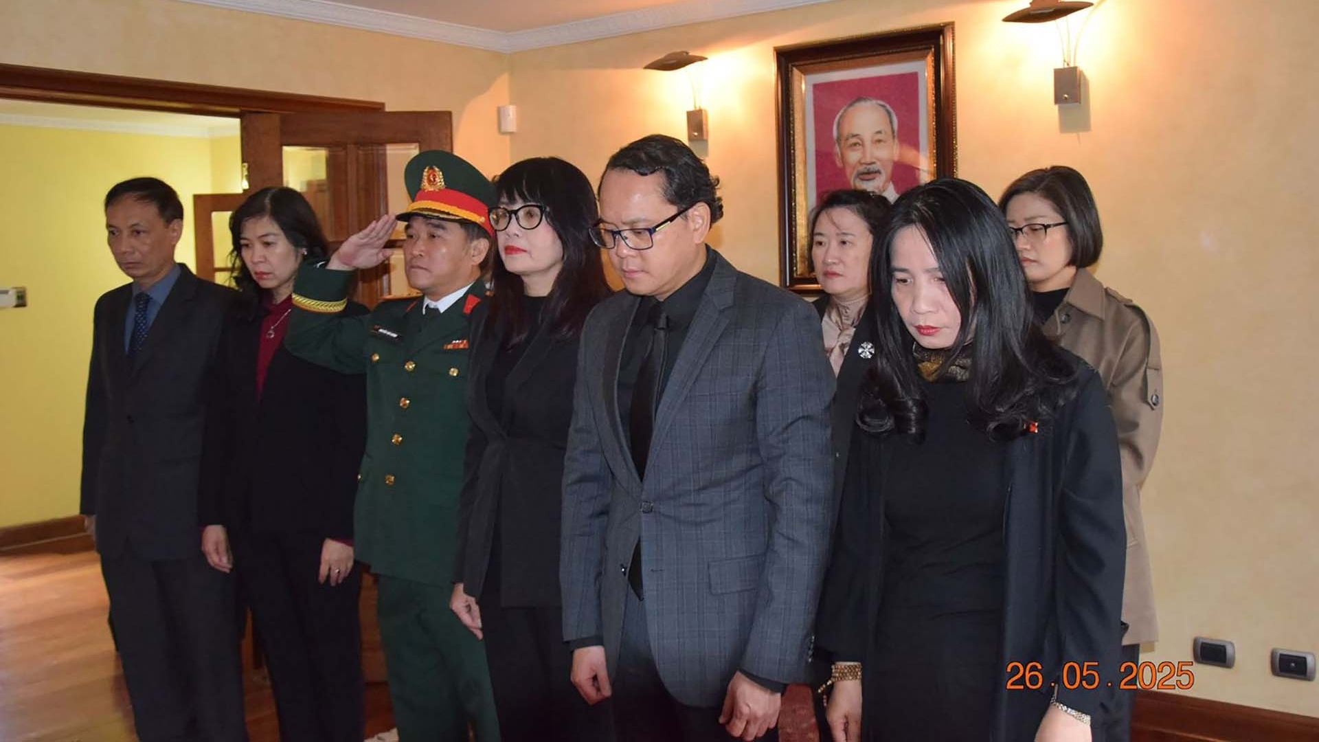 dai su quan viet nam tai chile to chuc le vieng va mo so tang tuong niem nguyen chu tich nuoc tran duc luong