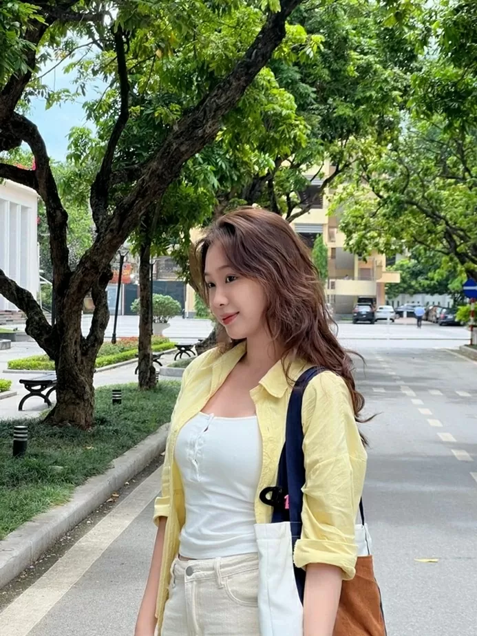 Nhan sắc cô gái thi sinh nhỏ tuổi nhất cuộc thi Hoa hậu Việt Nam 2024 Nhan sắc cô gái thi sinh nhỏ tuổi nhất cuộc thi Hoa hậu Việt Nam 2024