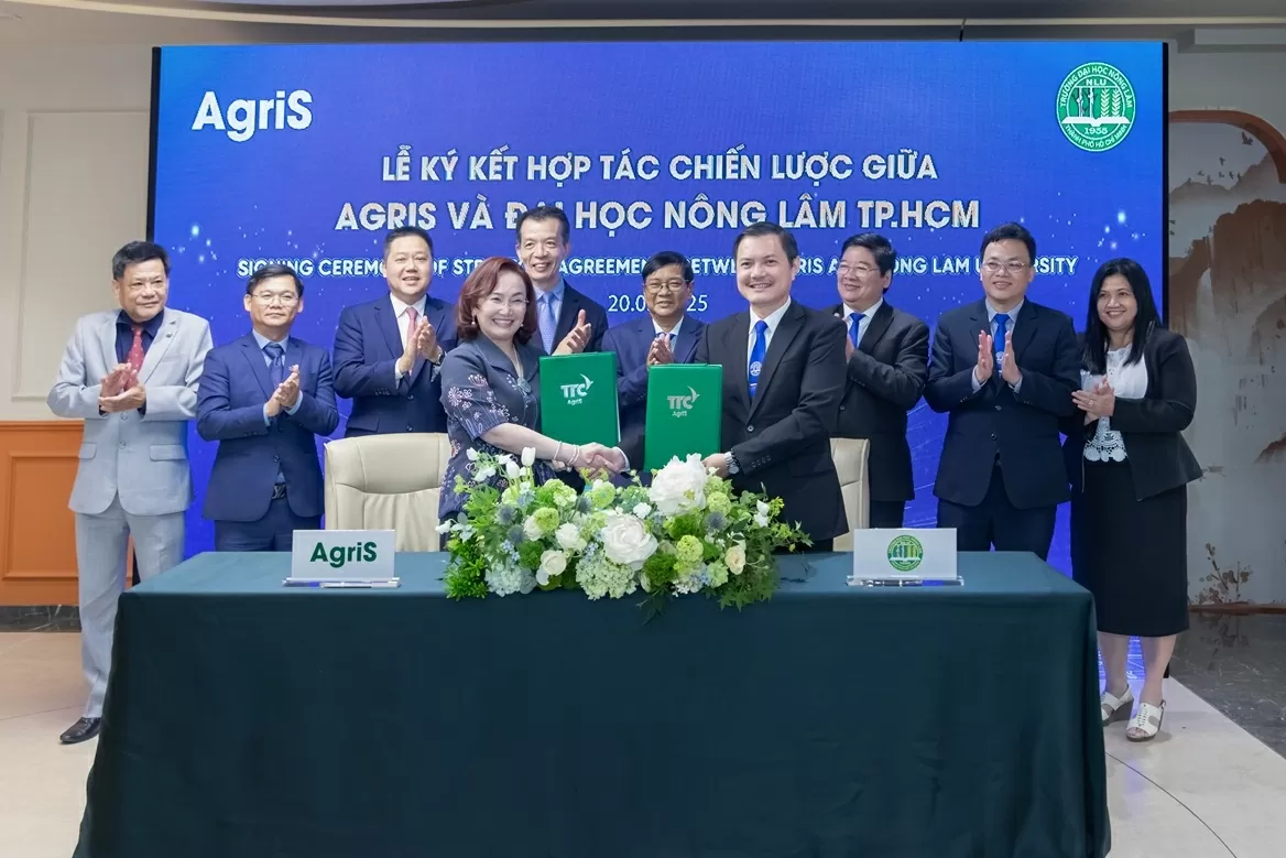 Tháng 5/2025, AgriS ký kết thỏa thuận hợp tác toàn diện cùng Đại học Nông Lâm TP. HCM trong nghiên cứu, đào tạo và phát triển nông nghiệp tuần hoàn. Tháng 5/2025, AgriS ký kết thỏa thuận hợp tác toàn diện cùng Đại học Nông Lâm TP. HCM trong nghiên cứu, đào tạo và phát triển nông nghiệp tuần hoàn.