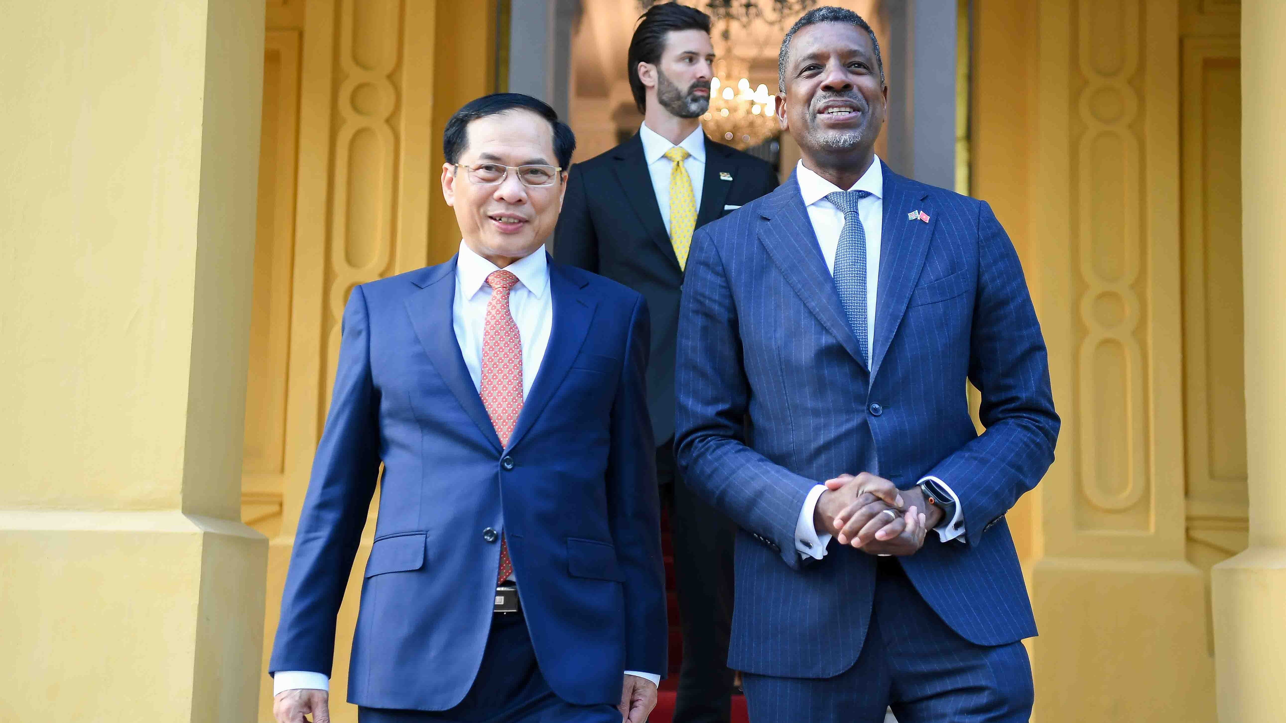 viet nam chap thuan de xuat dominica mo dai su quan dau tien tai viet nam