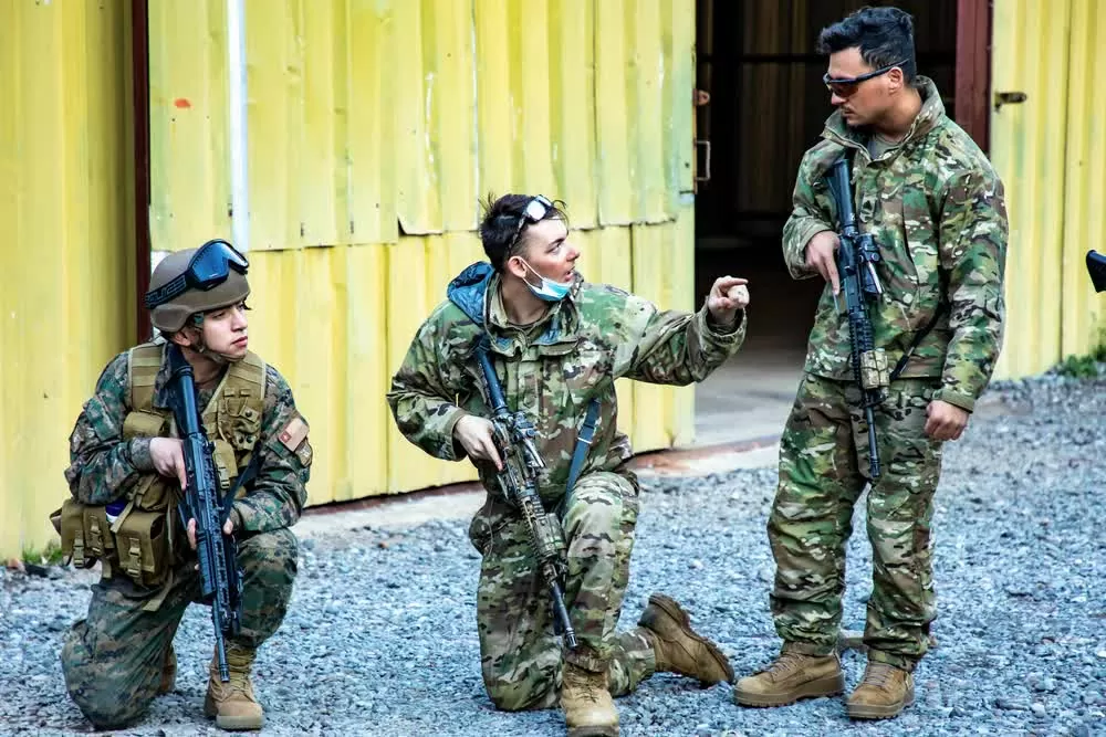 Cuộc tập trận sẽ có sự tham gia của 1.800 binh sĩ Chile và 2.700 binh sĩ đến từ nhiều quốc gia như Tây Ban Nha, Argentina, Colombia, Paraguay và Mỹ, cùng 10 nước khác tham gia với tư cách quan sát viên.