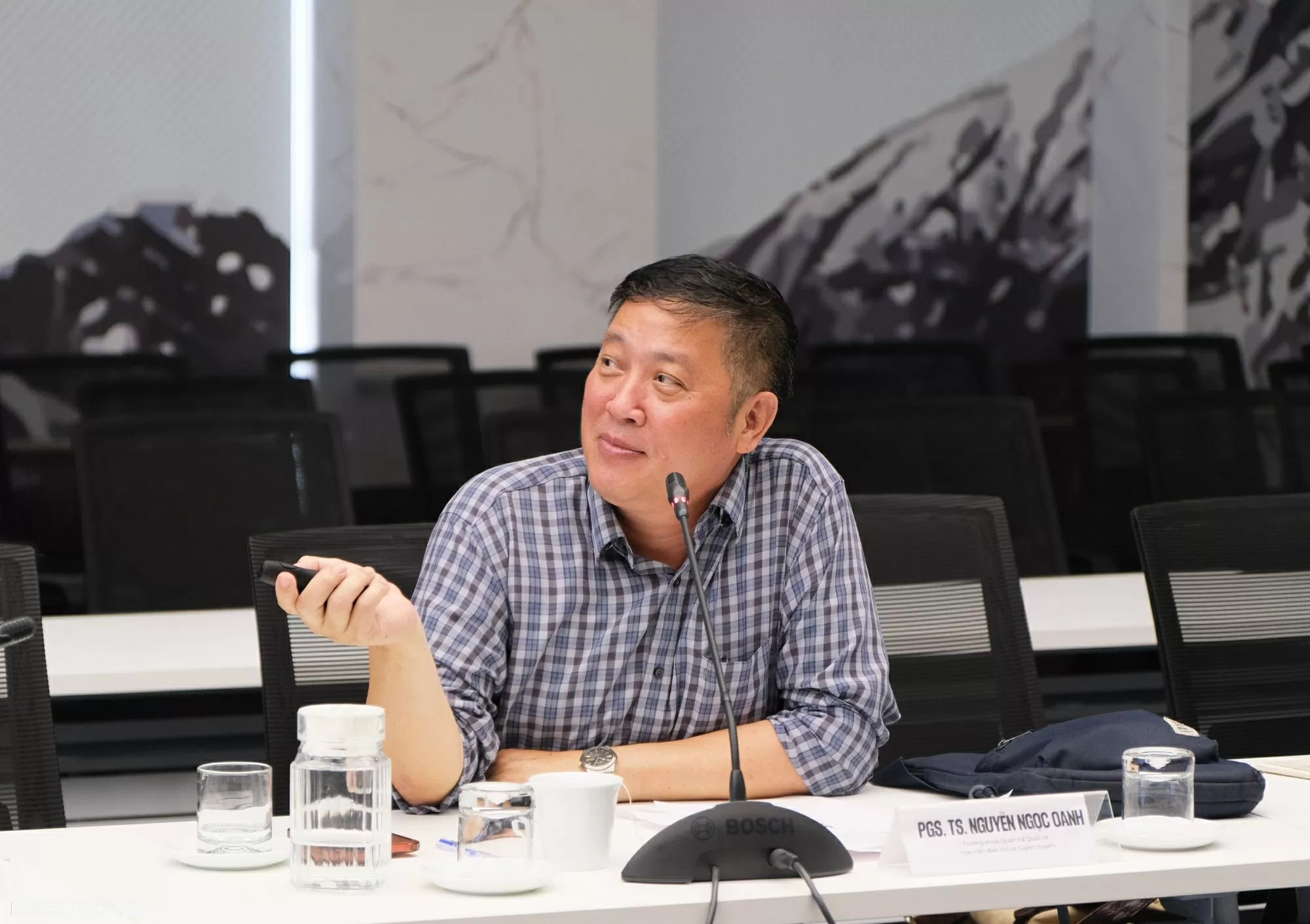 Kiến tạo hình ảnh quốc gia trong môi trường truyền thông số