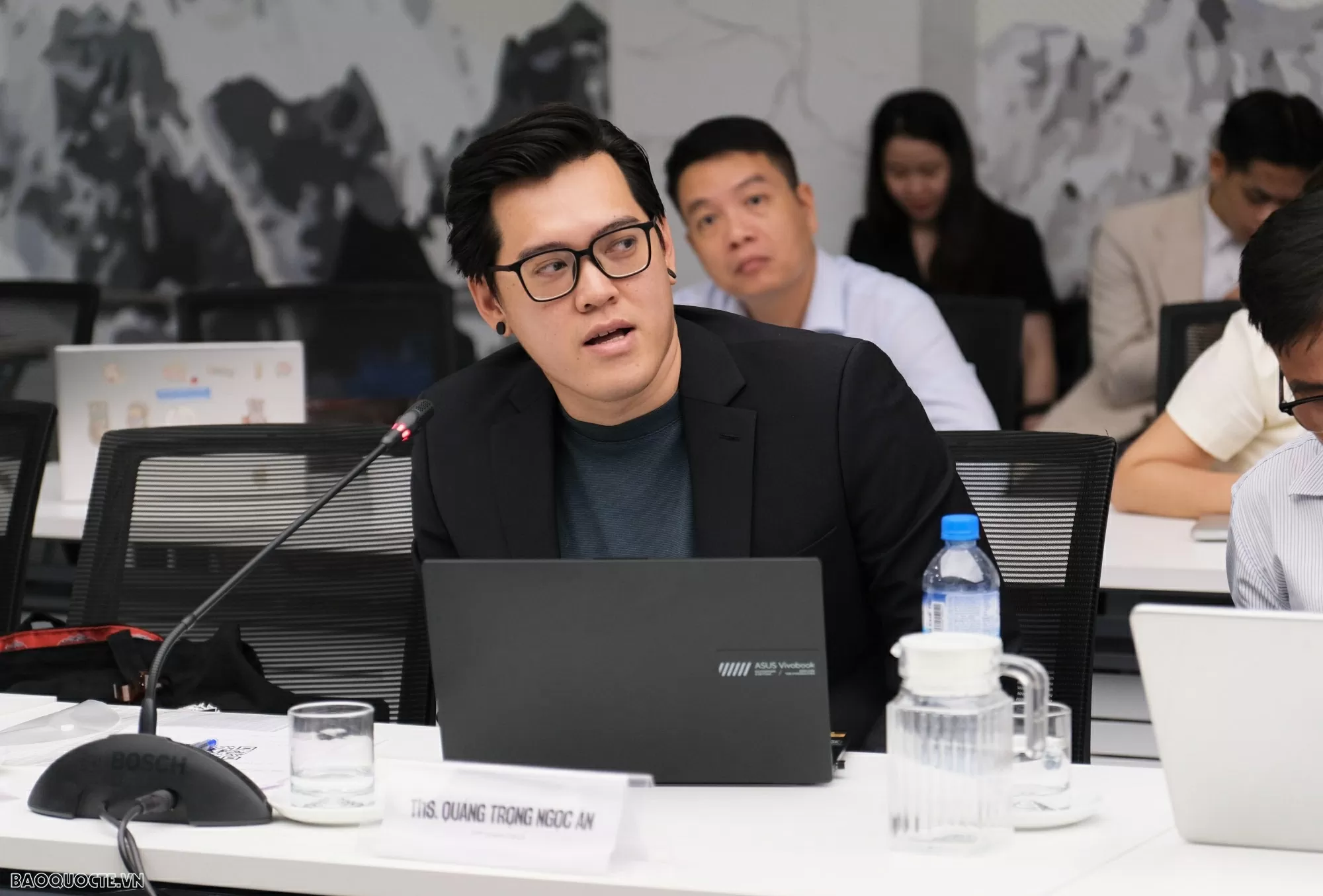 Kiến tạo hình ảnh quốc gia trong môi trường truyền thông số