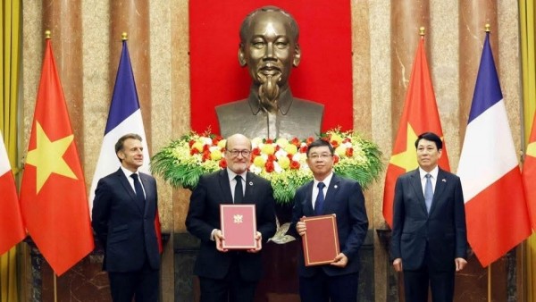 Pháp tăng cường mạng lưới truyền tải điện của Việt Nam