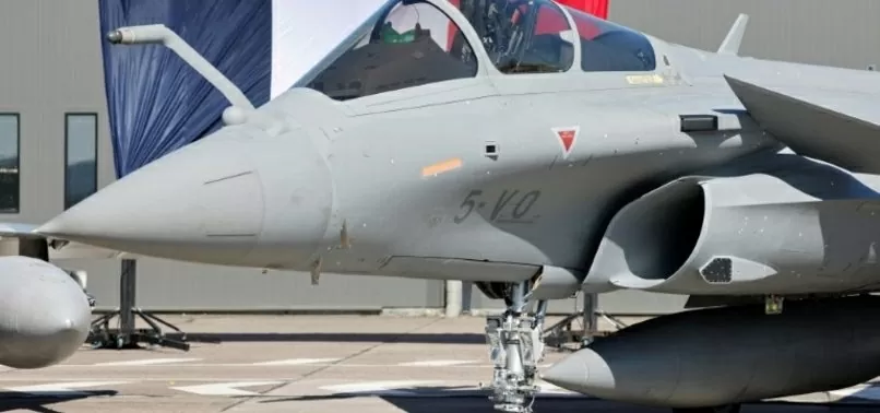 Pháp chi gần 2 tỷ USD, biến một căn cứ thành trung tâm tiếp nhận máy bay ném bom hạt nhân