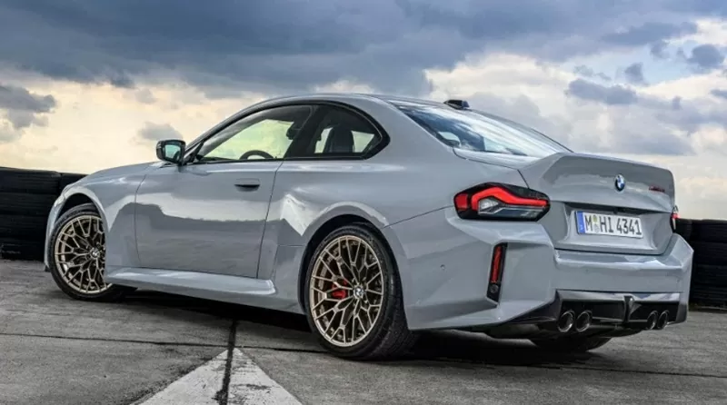 M2 CS 2026 cũng được BMW điều chỉnh toàn diện hệ thống vận hành