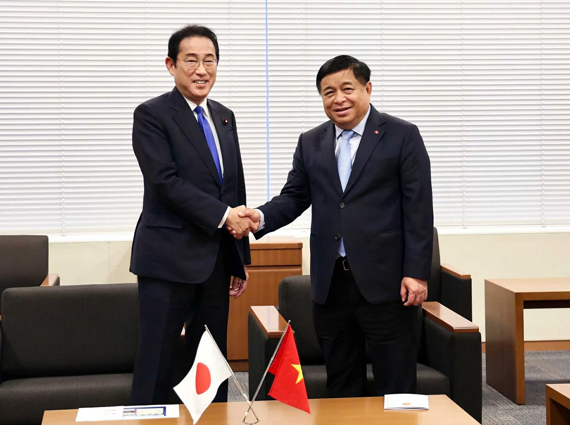 Nhật Bản mong muốn đồng hành, hỗ trợ Việt Nam thực hiện các mục tiêu phát triển Nhật Bản mong muốn đồng hành, hỗ trợ Việt Nam thực hiện các mục tiêu phát triển