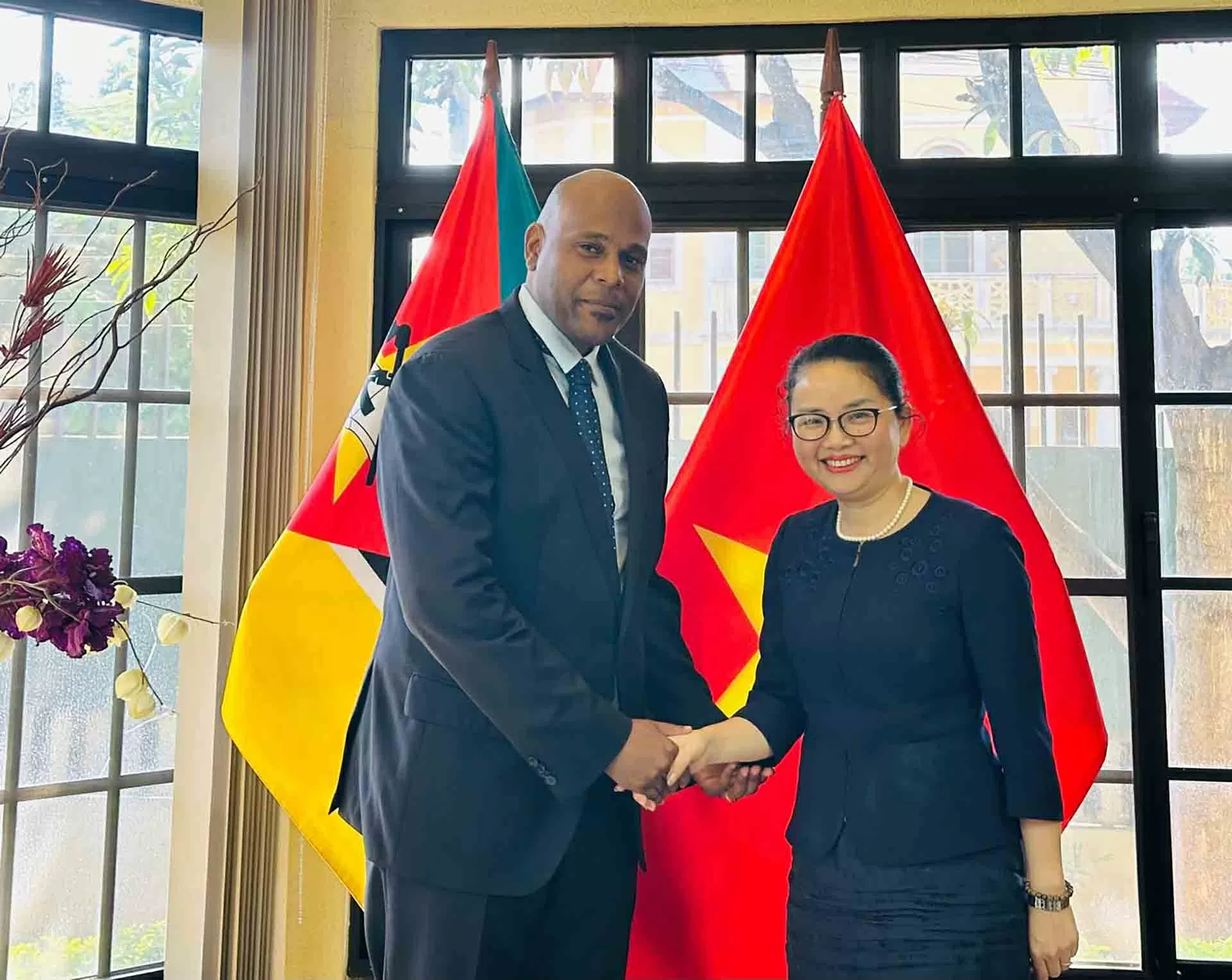 Nhiều doanh nghiệp Việt Nam quan tâm và mong muốn tìm kiếm cơ hội hợp tác với các đối tác thương mại của Mozambique