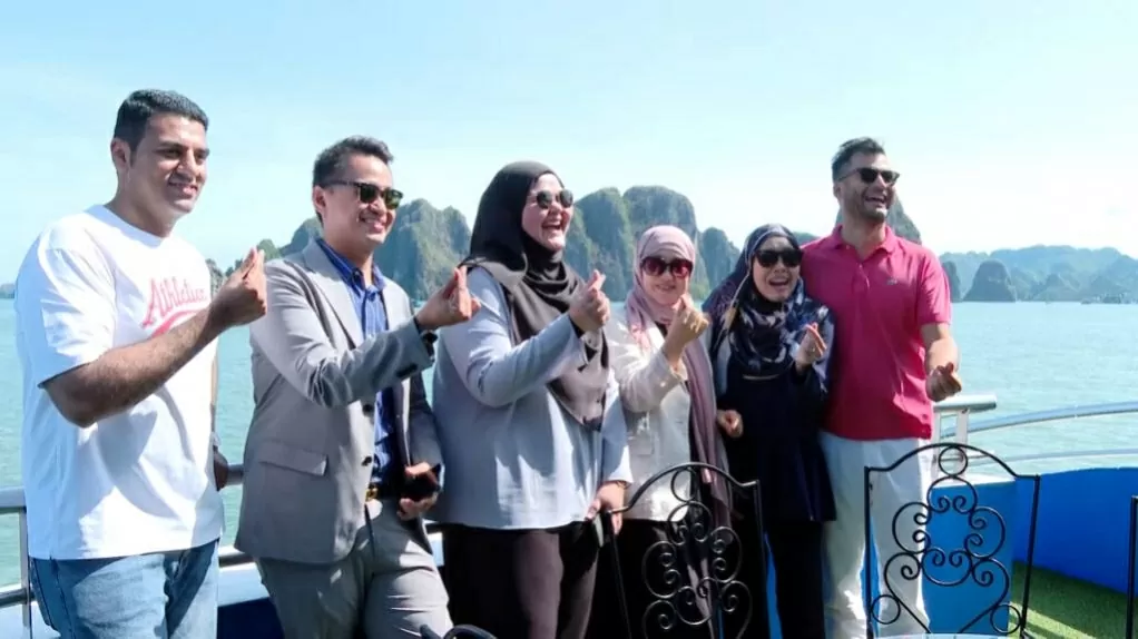 Hạ Long là một trong ba điểm đến yêu thích của khách Halal tại Việt Nam. (Nguồn: Báo Quảng Ninh) Hạ Long là một trong ba điểm đến yêu thích của khách Halal tại Việt Nam. (Nguồn: Báo Quảng Ninh)