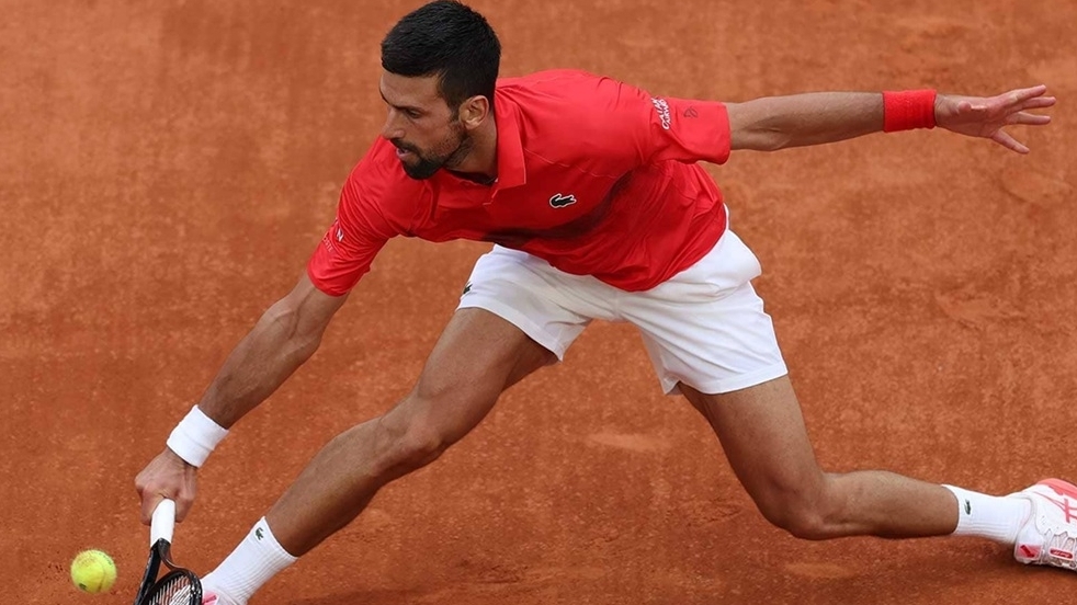 Djokovic vào vòng 3 Roland Garros 2025