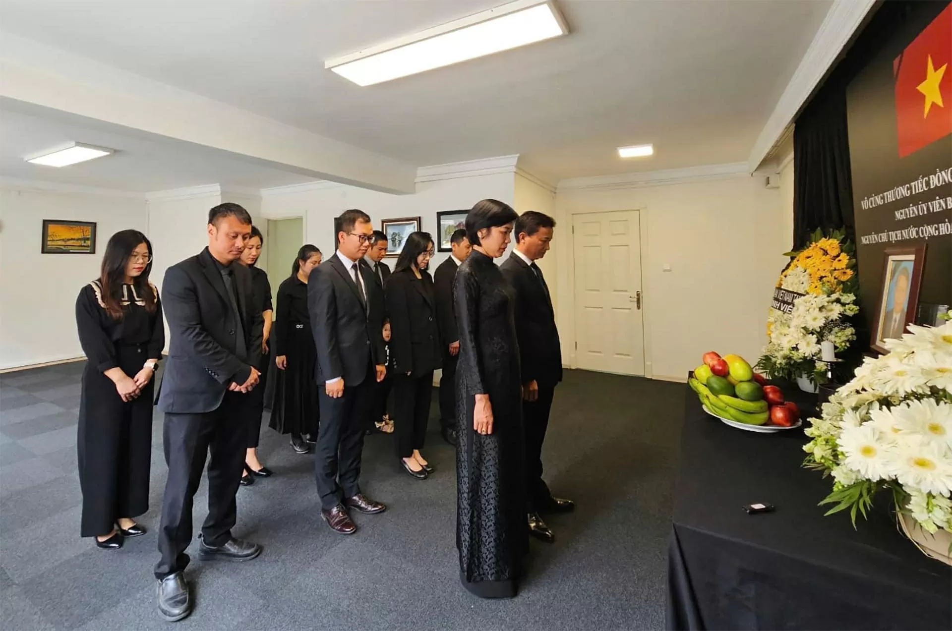 Lễ vıếng và ghı sổ tang nguyên Chủ tịch nước Trần Đức Lương tạı Thổ Nhĩ Kỳ Lễ vıếng và ghı sổ tang nguyên Chủ tịch nước Trần Đức Lương tạı Thổ Nhĩ Kỳ