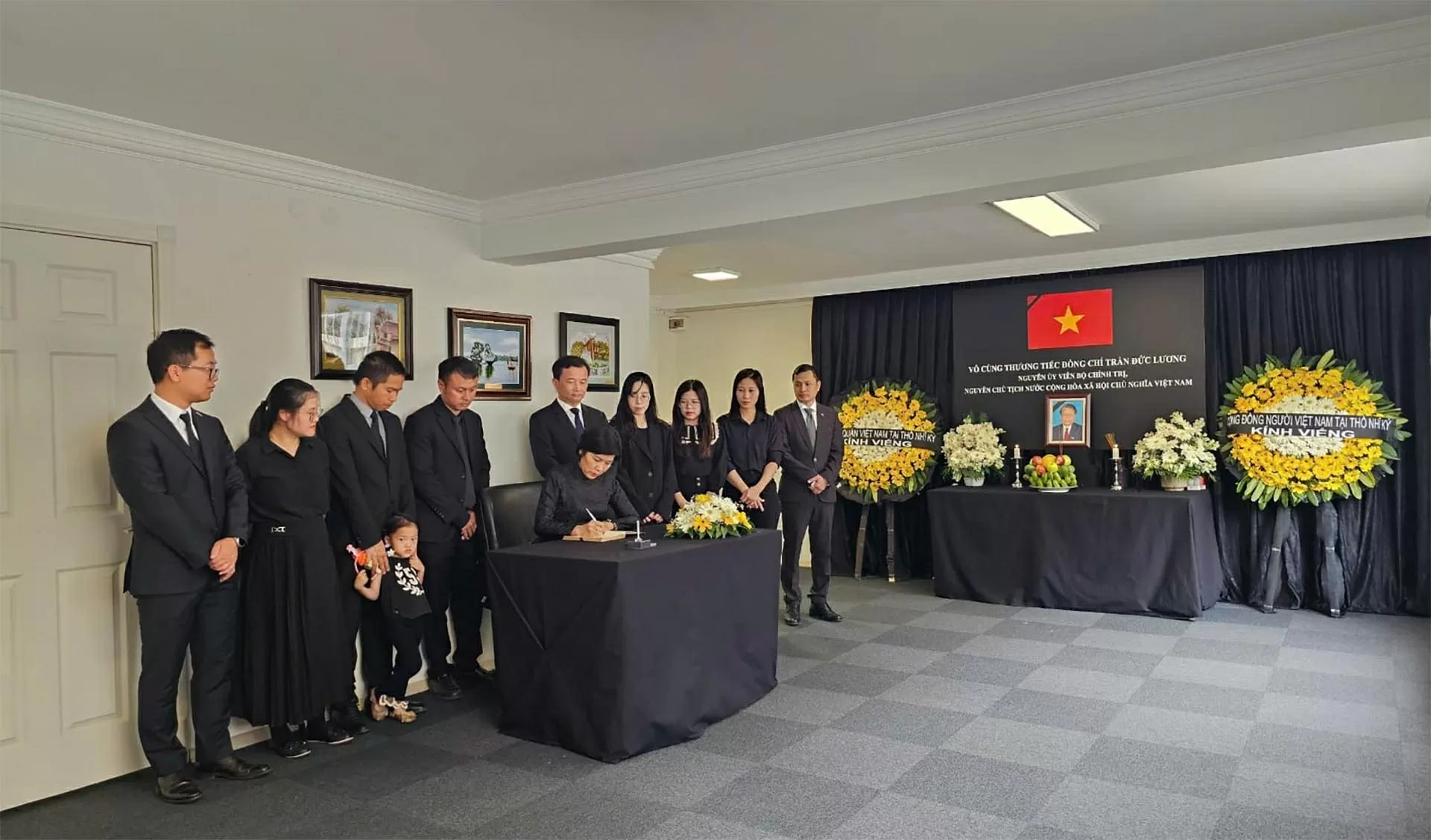 Lễ vıếng và ghı sổ tang nguyên Chủ tịch nước Trần Đức Lương tạı Thổ Nhĩ Kỳ