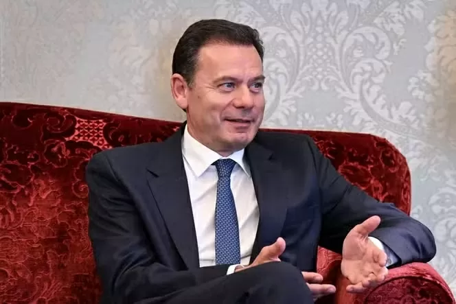 Sau nhiều giờ 'cân não', Tổng thống Bồ Đào Nha tái chỉ định ông Luis Montenegro làm Thủ tướng. (Nguồn: AFP) Sau nhiều giờ 'cân não', Tổng thống Bồ Đào Nha tái chỉ định ông Luis Montenegro làm Thủ tướng. (Nguồn: AFP)