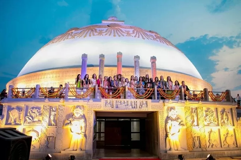 Hoa hậu Ý Nhi Hoa hậu Ý Nhi