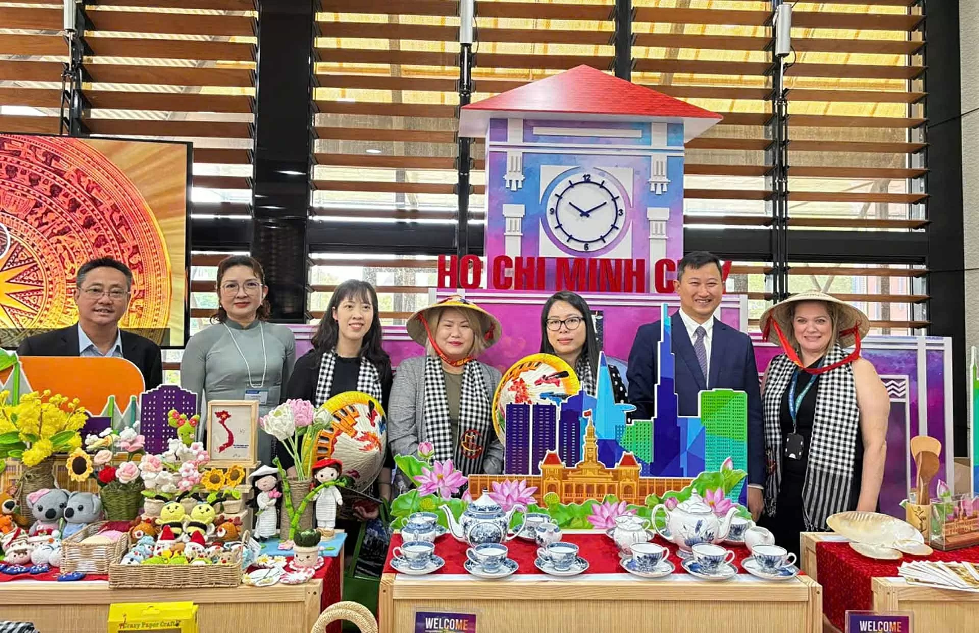 Đoàn đại biểu Thành phố Hồ Chí Minh tham dự sự kiện Darwin Fusion 2025 tại Australia Đoàn đại biểu Thành phố Hồ Chí Minh tham dự sự kiện Darwin Fusion 2025 tại Australia