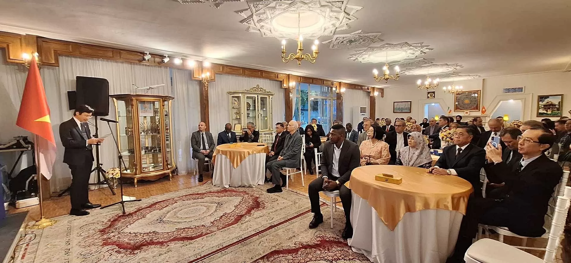 Tư tưởng và di sản của Chủ tịch Hồ Chí Minh là nguồn cảm hứng bất tận cho các dân tộc ưa chuộng hòa bình trên thế giới Tư tưởng và di sản của Chủ tịch Hồ Chí Minh là nguồn cảm hứng bất tận cho các dân tộc ưa chuộng hòa bình trên thế giới