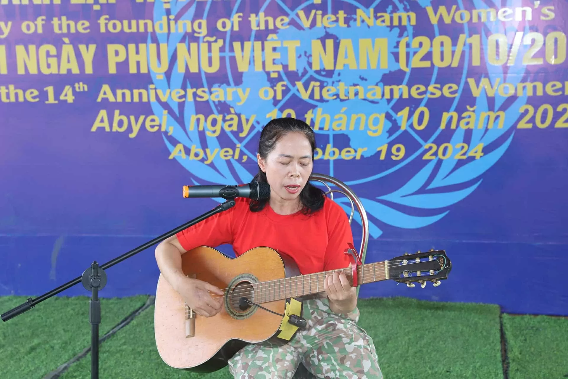 Bóng hồng công binh ở châu Phi